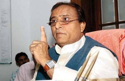 मुजफ्फरनगर दंगे में पाक साफ निकले आजम खां