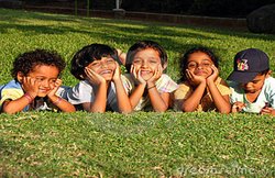 राजनीतिः खेल से वंचित होते बच्चे