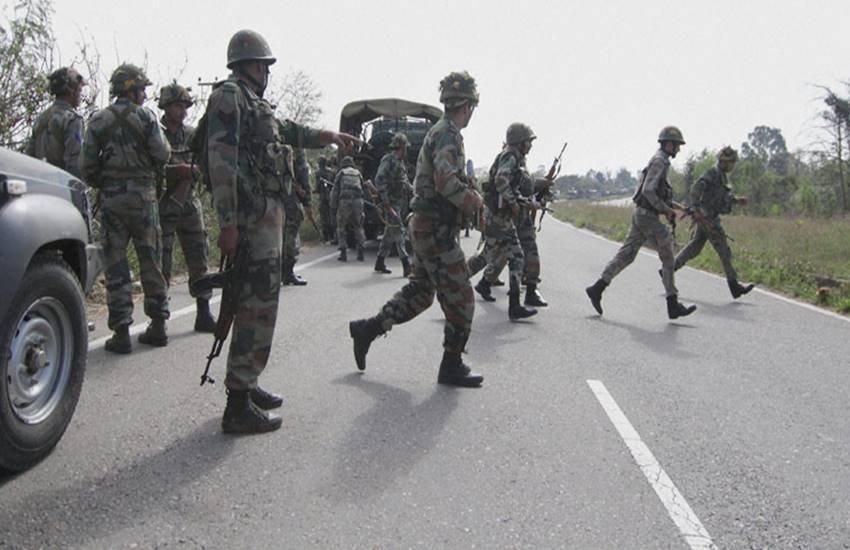4 Dead, 9 Injured As Terrorists Strike Near Srinagar, Stand-Off Continues