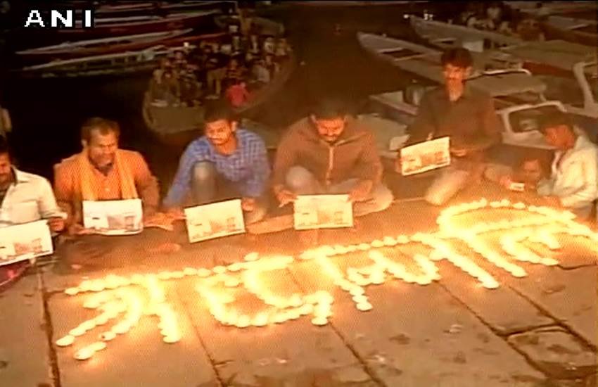tribute to Hanamanthappa, Final journey of Hanumanthappa, Lance Naik Hanumanthappa Koppad, Hanumanthappa Koppad, Hanamanthappa, Funeral, Gen Dalbir Singh, Manohar Parrikar, PM Modi, Last rites, Dharwar news, Gun salutes, हनुमनथप्‍पा, हनमनथप्‍पा, अंतिम श्रद्धांजलि, लांस नायक हनुमनथप्‍पा, पीएम मोदी, siachen avalanche, Siachen soldier