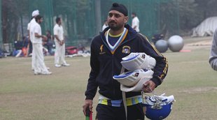 Saqlain Mushtaq, Harbhajan Singh, Team India, Cricket