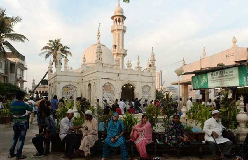 Maharashtra government, Hazi Ali, Womans, Mumbai High Court, Maharashtra govt, ban on women at Haji Ali
