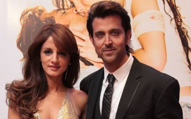 Valentine Week, valentine cowndown, Bollywood stars propose, propose Day, celebrity propose way, b-town propose day, shahrukh-gauri, kajol-ajay, akshay-twinkal khanna, abhishe-aish love story, ayushman-tahira, fardeen khan, r madhwan-sarita love story