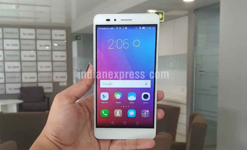 Reliance Jio, valentine day, valentine day smartphones, Valentines Day, Le Eco Le 1s, Valentines gift, Valentines Day smartphone gift ideas, smartphones, gadgets, cool Valentines gift, Lenovo K4 Note, Moto G Turbo, Lenovo Vibe X3, Moto X Play, technology, technology news
