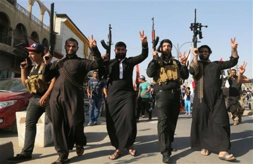 Pakistan, Pak military, Islamic State, Afghanistan, Pak Helps ISIS, World News
