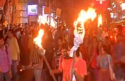 JNU के बाद अब जाधवपुर यूनिवर्सिटी में लगे नारे- ‘अफजल बोले आजादी’, ‘गिलानी बोले आजादी’