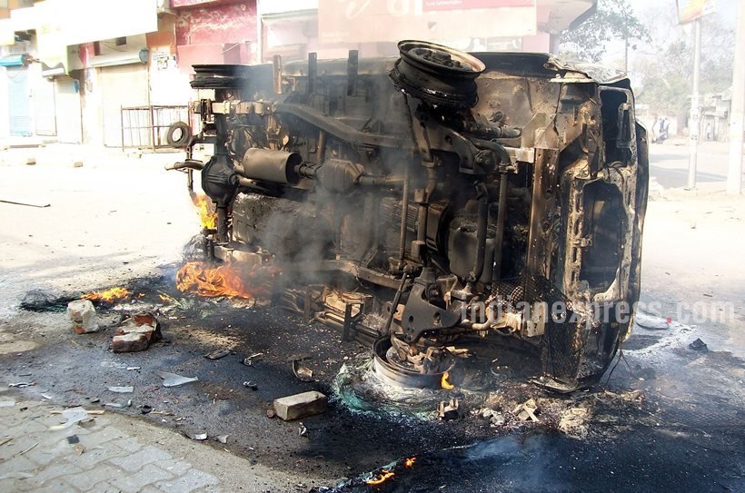 haryana, jat quota stir, jat quota, jat agitation, jat agitation pphotos, haryana photos, rohtak, rohtak photos, haryana violence, violence in rohtak, jat quota violence, jat protests, jat protests delhi, delhi water, delhi water crisis, delhi news, haryana news, curfew in haryana, india photos