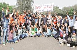 संपादकीयः आरक्षण की आग
