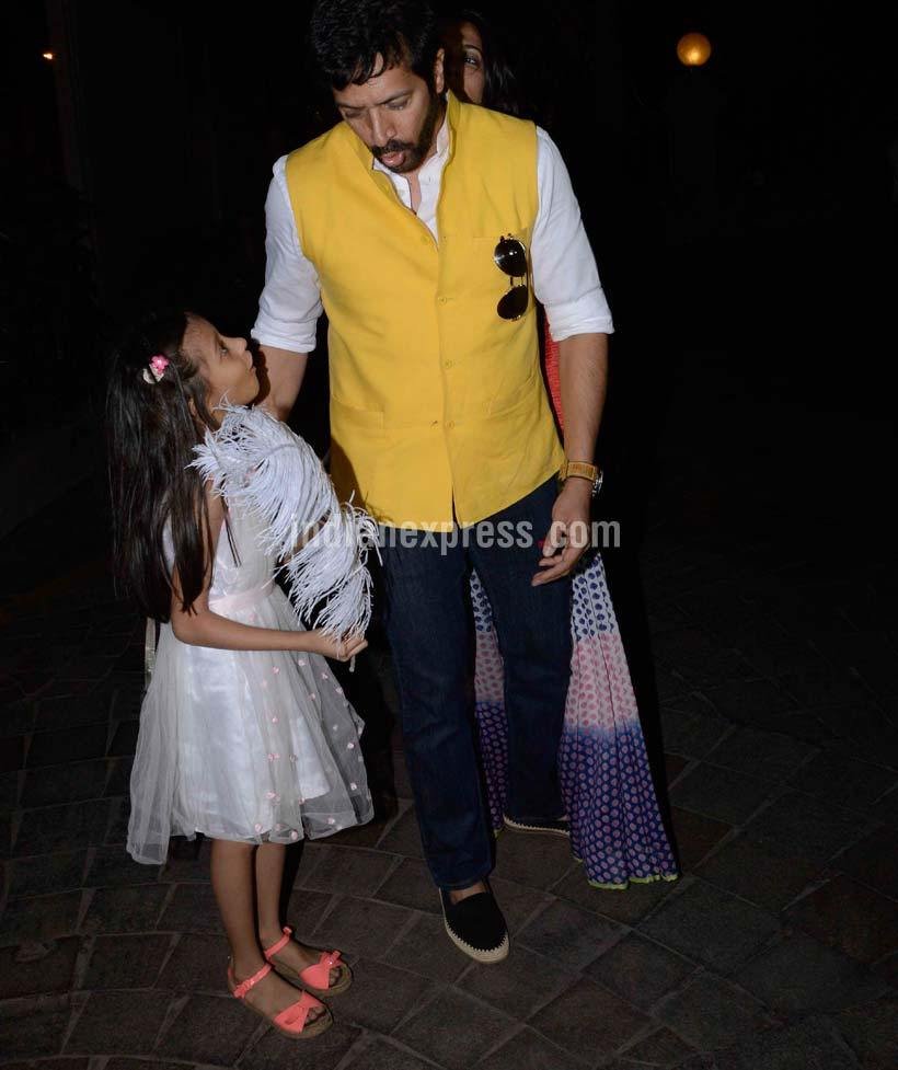 B-Town celebrates, baby shower of Salman Khan sisterm, arpita sharma khan baby shower function,SALMAN KHAN SISTER ARPITA, Salman Khan kisses ex-girlfriend Sangeeta Bijlani, Salman Khan, Anushka Sharma, Sangeeta Bijlani