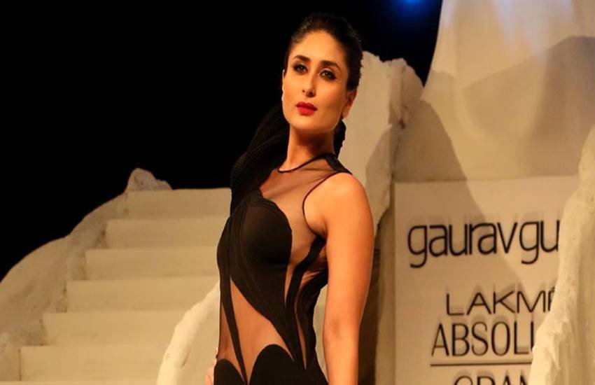 Arjun Kapoor,Kareena Kapoor Khan, saif ali khan, saif ali khan scolds arjun kapoor, arjun kapoor late night call kareena kapoor, saif ali khan kareena kapoor, kareena kapoor arjun kapoor, saif ali khan arjun kapoou, ki & ka, ki & ka movie, arjun kapoor kareena kapoor kiss, kareena kapoor kiss, kareena kapoor hot, saif ali khan angry on arjun kapoor, Saif Ali Khan annoyed at Arjun Kapoor, Saif Ali Khan Freaks Out Arjun Kapoor, सैफ अली खान, करीना कपूर, अर्जुन कपूर, सैफ अली खान अर्जुन कपूर, सैफ अली खान करीना कपूर, अर्जुन कपूर करीना कपूर, की एंड का,अर्जुन कपूर पर भड़के सैफ अली खान, सैफ अली खान ने अर्जुन कपूर को डांटा