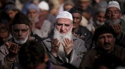 J&k: गांव के इकलौते कश्‍मीरी पंडित की हुई मौत तो मुसलमानों ने मिलकर किया अंतिम संस्‍कार