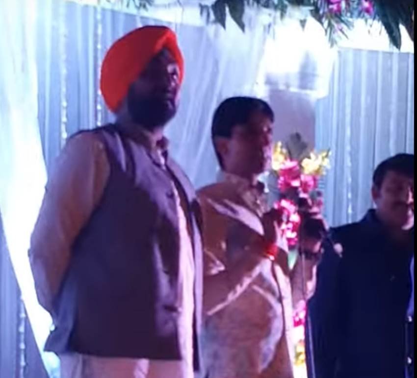 kumar vishwas birthday, kumar vishwas birthday pics, kumar vishwas birthday photos, kumar vishwas birthday party, kumar vishwas BJP, kumar vishwas may join BJP, ajit doval kumar vishwas, kumar vishwas om mathur, kumar vishwas ravishankar prasad, kumar vishwas AAP, kumar vishwas aam aadmi party, कुमार विश्‍वास जन्‍मदिन, कुमार विश्‍वास भाजपा, कुमार विश्‍वास अजीत डोभाल, कुमार विश्‍वास आप, कुमार विश्‍वास जन्‍मदिन पार्टी, कुमार विश्‍वास जन्‍मदिन बर्थडे पार्टी फोटो