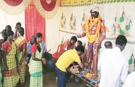mahishasur event, jharkhand mahishasur festival, jharkhand tribals mahishasur, smriti irani mahishasur, smriti irani speech, smriti irani jnu, india news, महिषासुर, झारखंड, स्‍मृति ईरानी, जेएनयू विवाद, महिषासुर शहीदी दिवस