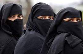 Muslim women, Talaq, Oral talaq, Triple talaq, unilateral divorce, muslim women survey, Muslim Divorce procedure, Muslim divorce, Muslim clerics, polygamy, Multiple wives, Muslim men, Islam, Quran, india news, मुसलमान, मुस्लिम महिलाएं, तीन बार तलाक कहना, बहु विवाह, मुस्लिम पर्सनल लॉ बोर्ड, शरिया कानून