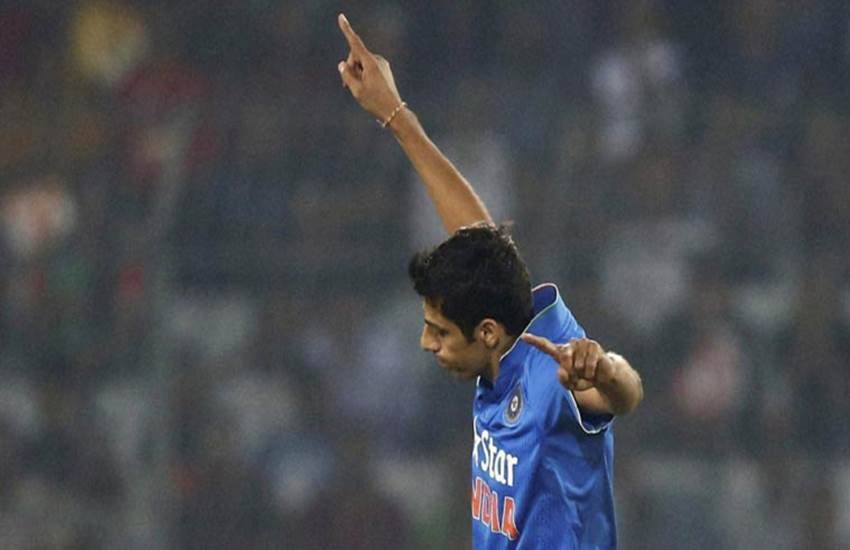 asia cup 2016, asia cup, india vs bangladesh, ind vs ban, ban vs ind, ashish nehra, bumrah, jadeja, ashwin, cricket news, cricket, एशिया कप टी20, भारत बांग्‍लादेश, आशीष नेहरा, जसप्रीत बुमराह, भारतीय गेंदबा‍जों का रिकॉर्ड, भारत बांग्‍लादेश रिकॉर्ड