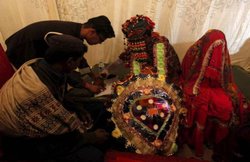 Pak Hindu Marriage Bill: हिंदू विवाह Act को स्वीकार करने वाला पहला प्रांत बना पाकिस्तान