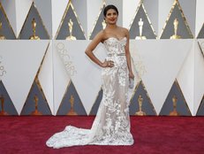 oscars red Carpet Dress, oscars red Carpet Dress priyanka chopra, priyanka chopra, priyanka chopra hot, Oscars, Oscars 2016, Oscars 2016 live coverage, Oscars 2016 live, Winners of Oscars 2016, Oscars Priyanka Chopra, Priyanka Chopra, Priyanka Chopra Oscars, Oscars 2016, 88 Academy Awards, Leonardo Dicaprio, Matt Damon, Oscars live coverage, Oscars 2016 awards, Winners of Oscars 2016