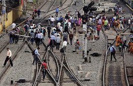 rail budget in hindi, hindi rail budget news, suresh prabhu, railway budget news in hindi, Live Rail Budget 2016, Rail Budget 2016-17 Live, rail budget live coverage, rail budget live updates, rail budget live 2016, Indian Rail Budget 2016 Live, India Rail Budget 2016-17, रेल बजट 2016