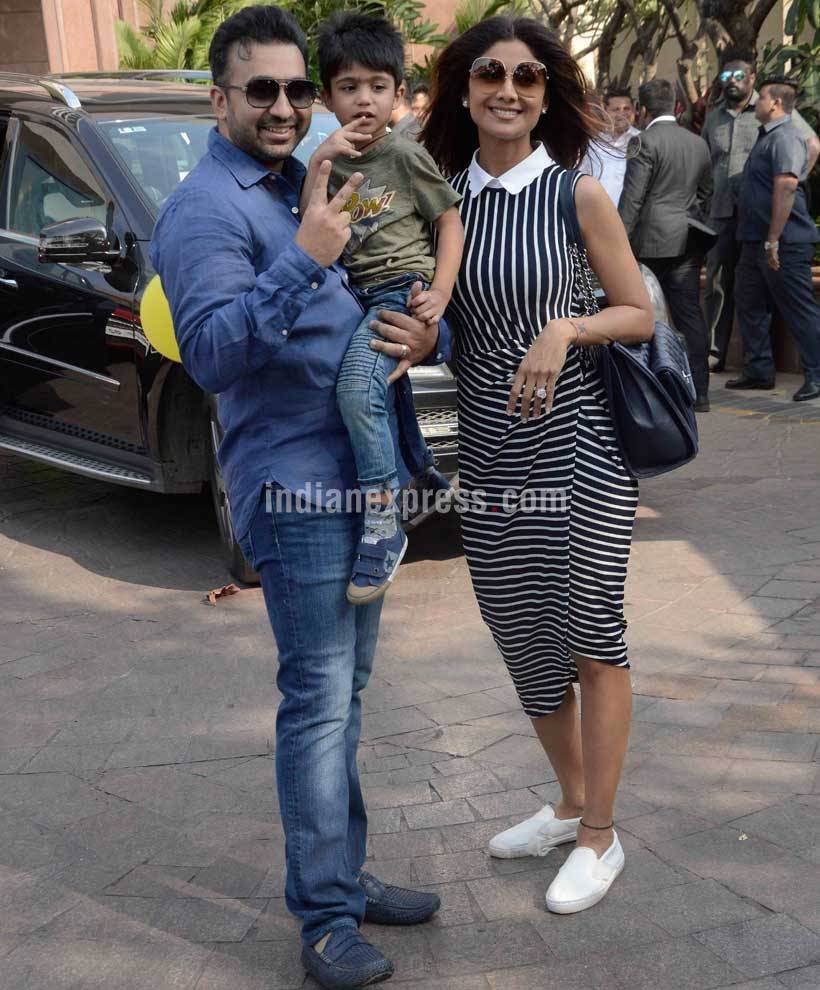 B-Town celebrates, baby shower of Salman Khan sisterm, arpita sharma khan baby shower function,SALMAN KHAN SISTER ARPITA, Salman Khan kisses ex-girlfriend Sangeeta Bijlani, Salman Khan, Anushka Sharma, Sangeeta Bijlani