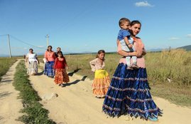 roma community, article on roma community, jansatta opinion, jansatta opinion on roma community