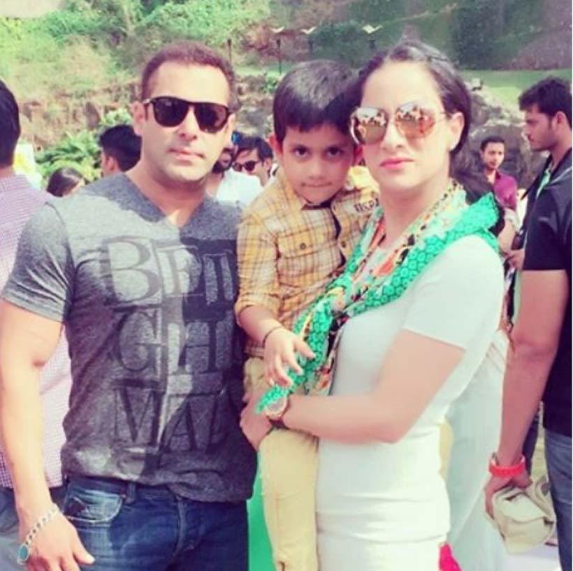 B-Town celebrates, baby shower of Salman Khan sisterm, arpita sharma khan baby shower function,SALMAN KHAN SISTER ARPITA, Salman Khan kisses ex-girlfriend Sangeeta Bijlani, Salman Khan, Anushka Sharma, Sangeeta Bijlani