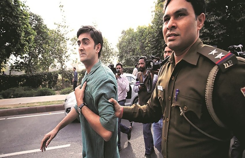 JNU ROW LIVE UPDATES IN HINDI, JNU NEWS LATEST DEVELOPMENT: ‪‪Syed Ali Shah Geelani‬, ‪Afzal Guru‬, ‪New Delhi‬, ‪University of Delhi‬‬, ‪‪Afzal Guru‬, ‪Jawaharlal Nehru University, Delhi‬, ‪Rashtriya Swayamsevak Sangh‬‬, BS BASSI