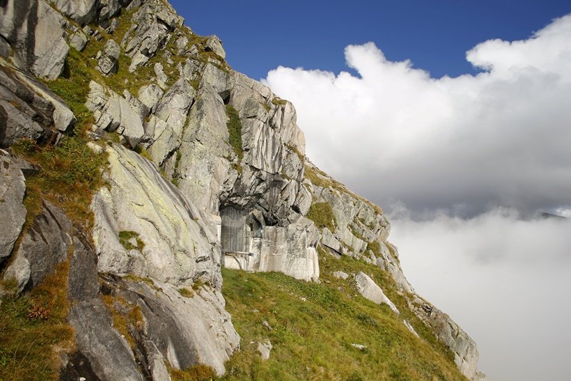 Switzerland, Swiss army bunkers, commercialisation, La Claustra, Deltalis Data Centre, Swiss flag, hotels, cheese, World War II, Axis powers, Alps, National Redoubt, Notloesung, mountains, Gotthard mountain range, Germany