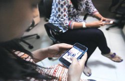 नहीं चलेगी मोबाइल कंपनियों की मनमानी, Internet डेटा के लिए विभिन्न शुल्कों पर लगी रोक: TRAI