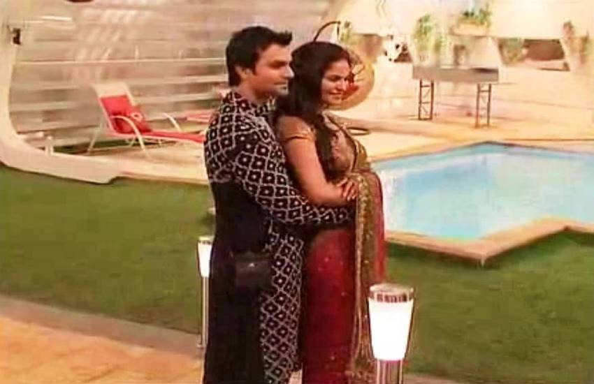 Veena Malik, veena malik blasphemy, veena malik controversies, veena malik affairs, veena malik ashmit patel, veena malik nude photoshoot, veena malik anti india tweet, वीणा मलिक, वीणा मलिक विवाद, वीणा मलिक अफेयर, वीणा न्‍यूड फोटोशूट