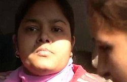 दिल्‍ली: महिला ने PM नरेन्‍द्र मोदी के काफिले पर गमला फेंका, पुलिस ने हिरासत में लिया