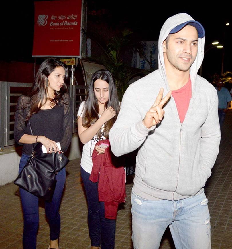 natasha and varun fight, varun love life, varun dhawan girl friend, Varun Dhawan, Natasha Dalal, Varun girlfriend Natasha, Kishor Bajaj daughter Kresha, Kresha bajaj marriage party, Natasha love life, who is natasha, who is varun girlfriend, नताशा दलाल, वरुण धवन, क्रेशा बजाज, किशोर बजाज