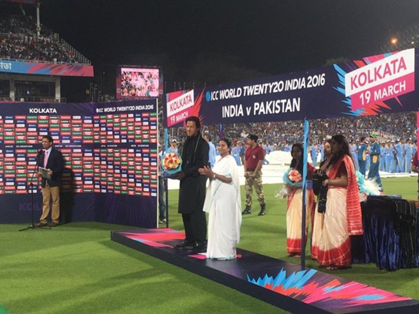 live cricket score, live cricket score ind vs pak, india vs pakistan, india vs pakistan match, india vs pakistan match photos, india pakistan world t20, ind vs pak live score, eden gardens, icc world t20, live score card, ind pak live, india vs pakistan live cricket score, ind pakistan live news, world t20 live, world t20 india, world t20 pakistan, world t20 news, india vs paksitan t20 2016, india vs paksitan t20 world cup 2016, kolkata, mamata banerjee, amitabh bachchan