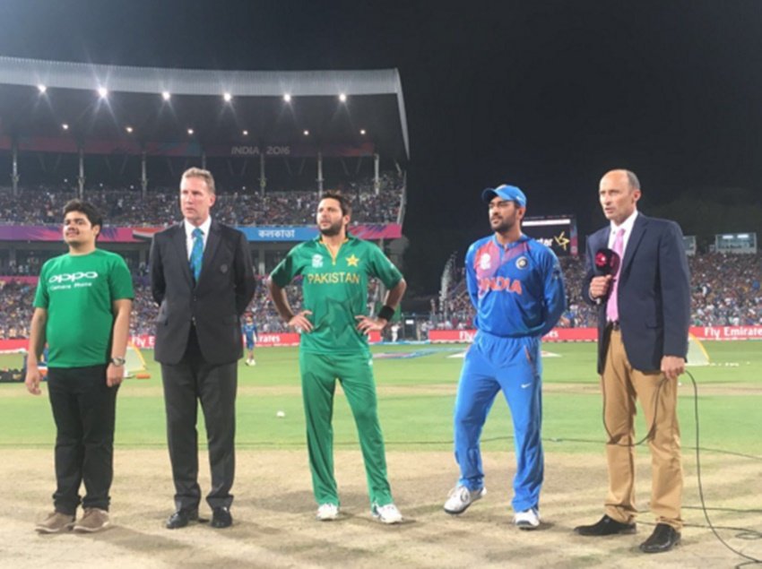 live cricket score, live cricket score ind vs pak, india vs pakistan, india vs pakistan match, india vs pakistan match photos, india pakistan world t20, ind vs pak live score, eden gardens, icc world t20, live score card, ind pak live, india vs pakistan live cricket score, ind pakistan live news, world t20 live, world t20 india, world t20 pakistan, world t20 news, india vs paksitan t20 2016, india vs paksitan t20 world cup 2016, kolkata, mamata banerjee, amitabh bachchan