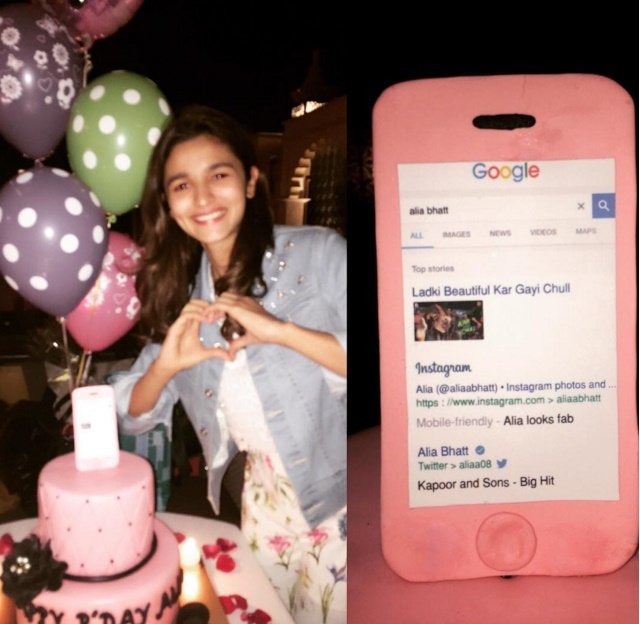 Alia Bhatt, Alia Bhatt birthday, Alia Bhatt grandparents, Alia Bhatt cries, alia Instagram, Alia Bhatt crying video, Alia Bhatt grandparents video, Happy Birthday song, birthday wishes, violin, Soni Razdan parents, Trudy Razdan, N Razdan, alia photos, Pooja Bhatt, Mahesh Bhatt, Alia Bhatt family, Kapoor and Sons, fawad khan, sidharth malhotra, बॉलीवुड एक्ट्रेस आलिया भट्ट, आलिया भट्ट, आलिया जन्मदिन, सिद्धार्थ मल्होत्रा, फवाद खान, महेश भट्ट