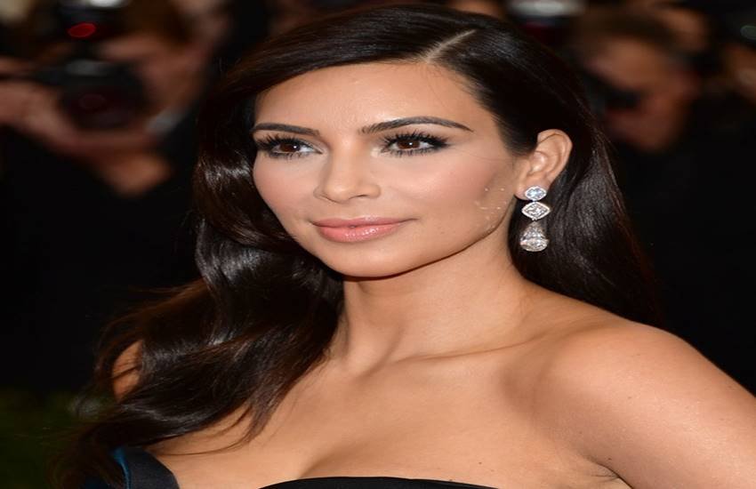 superstars of bollywood and hollywood, bollywood superstars, superstars who lost their virginity before 18, ranbir kapoor, sunny leone,Angelina Jolie, Britney Spears, Sienna Miller, Khloe Kardashian, Jaime Pressly, Kate Moss, superstars personal life, superstars life, superstars affairs, रणबीर कपूर, सनी लियोनी, एंजेलिना जोली, ब्रिट्नी स्पीयर्स