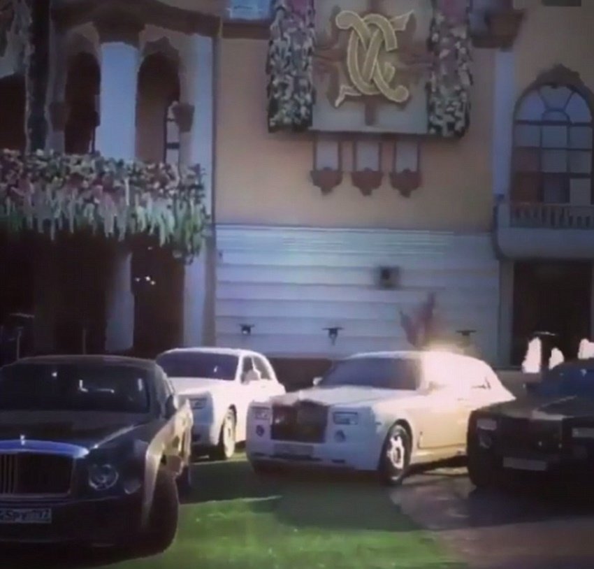 wedding of the century, multi million pound wedding, Enrique Iglesias, Kazakh billionaire, Said Gutseriev, Khadija Uzhakhovs, Moscow university, Mikhael Gutseriev, Moscow restaurant, Jennifer Lopez, Enrique Iglesias, sting, Safisa