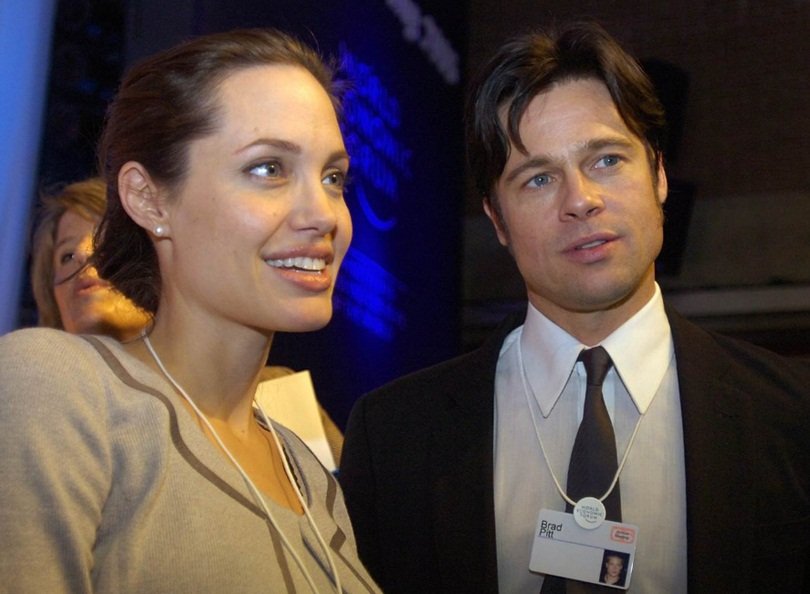 Angelina Jolie and Brad Pitt family, Angelina Jolie, Brad Pitt, Angelina Jolie and Brad Pitt life, Angelina Jolie and Brad Pitt children, Angelina Jolie and Brad Pitt home, Angelina Jolie and Brad Pitt shifts london, movie World War Z, Maddox, Pax, Zahara, Shiloh, Knox, Vivienne, home in London, Angelina Jolie and Brad Pitt new home, White House-style home, hollywood news, hollywood hindi news, हॉलीवुड, एंजेलिना जॉली, ब्रेड पिट, जॉर्ज क्लूनी, व्हाइट हाउस