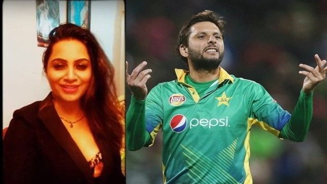 arshi khan model, india shahid afridi, Arshi Khan, Indian Model Arshi Khan, Arshi Khan New Video, Video Message To Shahid Afridi