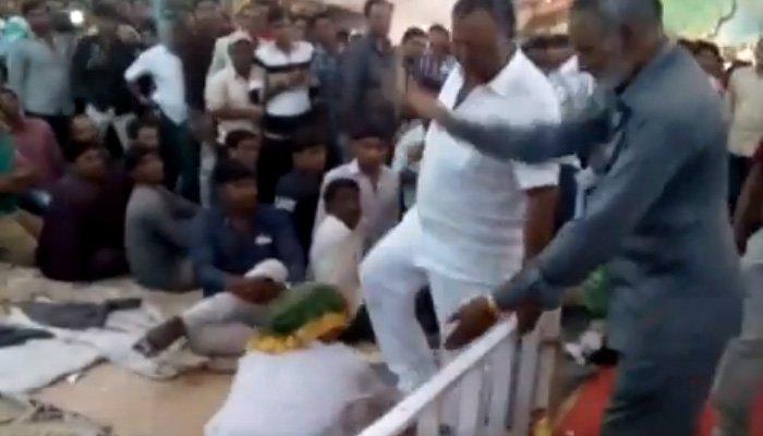 Vitthal Radadiya, Porbandar, BJP mp, bjp mp kicked old man, bjp mp video, MP from Porbandar constituency of Gujarat, , toll booth staff, vitthal radadiya
