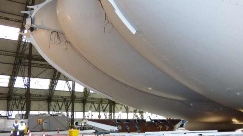 Airlander 10, Airlander 10 top Speed, Airlander 10 Speed, Airlander 10 Specs, Airlander 10 longest aircraft, Airlander 10 Aircraft, Airlander 10 WiKi, Airlander 10 News, Airlander 10 latest News