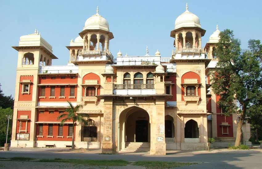 Allahabad University, Smriti Irani, ABVP, Allahabad University Row, AUSU president Richa Singh, University of Allahabad