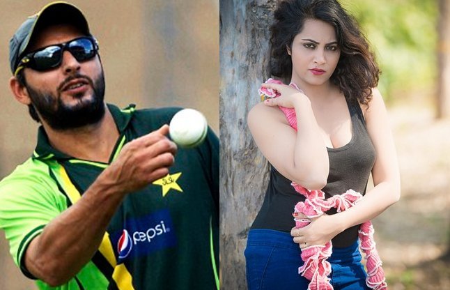 arshi khan model, india shahid afridi, Arshi Khan, Indian Model Arshi Khan, Arshi Khan New Video, Video Message To Shahid Afridi