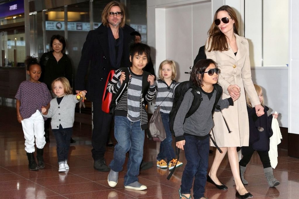 Angelina Jolie, Brad Pitt, Brangelina, Brad Pitt, Angelina Jolie, Brad Angelina Divorce, hollywood news, angelina jolie, brad pitt, angelina brad pitt spend time in london, angelina brad pitt divorce, angelina brad pitt family time amid divorce, angelina jolie sex drugs diary confessions, angelina brad pitt latest, brangelina divorce, brad pitt cheating