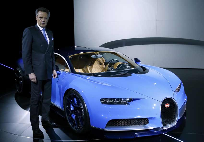 Bugatti Chiron, Bugatti Veyron, Geneva Motor Show, Bugatti Chiron photos, Bugatti Chiron Photo Gallery, World's Fastest Production Car, World's Fastest Car