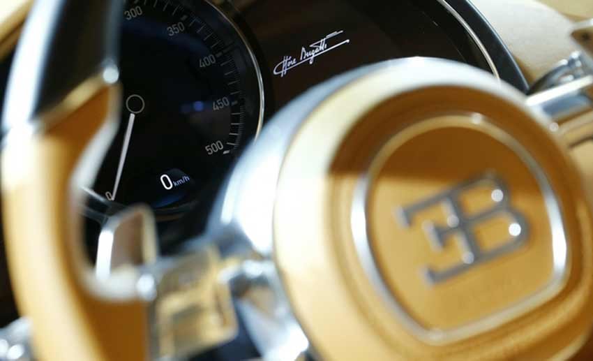Bugatti Chiron, Bugatti Veyron, Geneva Motor Show, Bugatti Chiron photos, Bugatti Chiron Photo Gallery, World's Fastest Production Car, World's Fastest Car