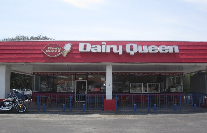 Pakistani American, anti Hindu signs, Fox News, Texas, Dairy Queen, World news, Hinduism