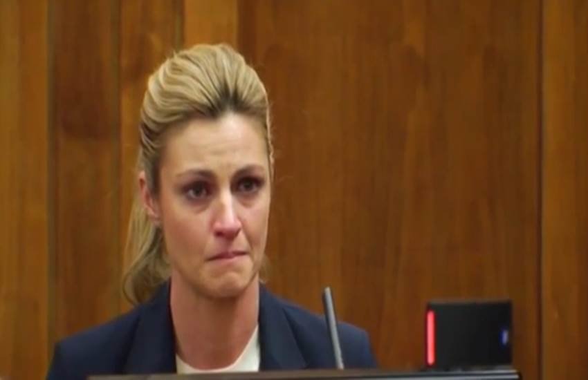 60 Sexiest Female Sports Reporters, Erin Andrews, Erin Andrews nude video, Sports broadcaster nude video case, Michael David Barrett, International news, latest international news, international news in Hindi, World News in Hindi, World News, Hindi World News