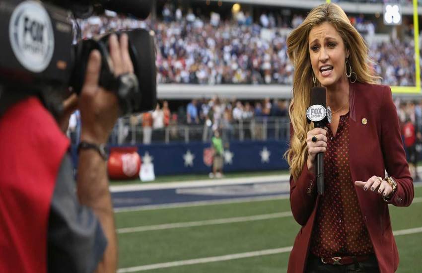 60 Sexiest Female Sports Reporters, Erin Andrews, Erin Andrews nude video, Sports broadcaster nude video case, Michael David Barrett, International news, latest international news, international news in Hindi, World News in Hindi, World News, Hindi World News