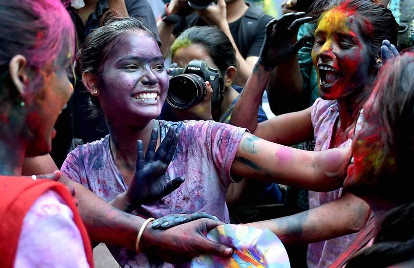 Holi celebration, Holi celebration 2016, Holi in Kolkata, Holi Celebration in India, Holi in Bhopal, Holi in Ahmedabad, Holi in Shimla, Holi in Agartala, Holi in Santiniketan, Holi in jaipur, Holi 2016, Holi Images, Holi Songs, Holi Wishes, Holi Celebration in Kolkata, Holi Celebration in Jaipur, Holi Celebration in Bhopal, Girls Holi Celebration, Tourist Holi Celebration, Holi Celebration in North East