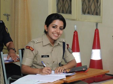 Virat Kohli, Monica Bhardwaj twitter, anishka sharma, alia bhatt, neha dhupia, shruti seth, sonam kapoor, sonakshi sinha, IAS Officer Smita Sabharwal, IPS Merin Joseph Twitter abuse, Twitter social media abuse, India news, विराट कोहली, अनुष्का शर्मा, मोनिका भारद्वाज, आलिया भट्ट, नेहा धूपिया, श्रुति सेठ, सोनम कपूर, सोनाक्षी सिंहा, मरीन जोसफ, स्मिता सभरवाल